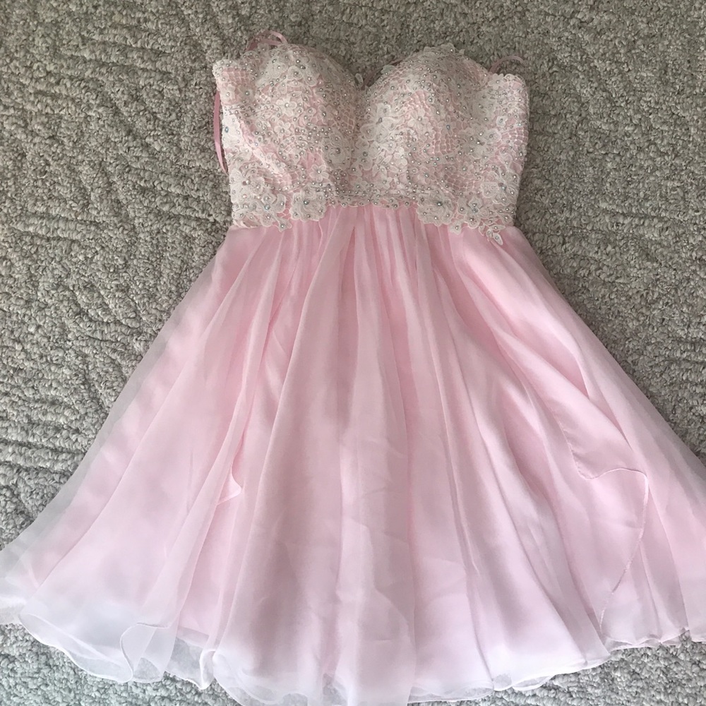 Light pink formal/homecoming dress